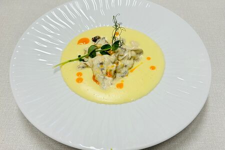 Бефстроганов с говядиной и картофельным пюре