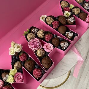 Клубника в шоколаде Мама