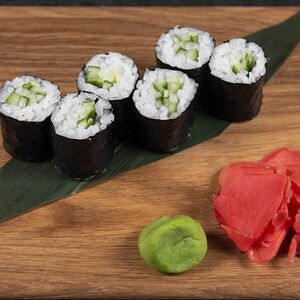 Маки с огурцом