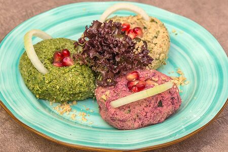 Пхали из свеклы с орехами