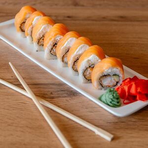 Императорский с лососем