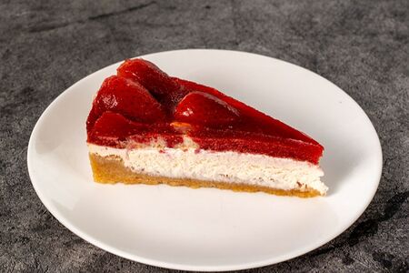 Чизкейк с клубникой