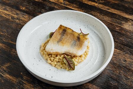 Судак с птитимом и белыми грибами