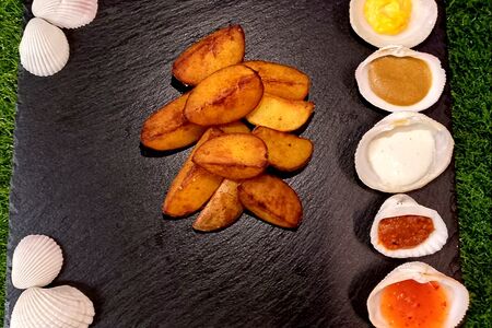 Картофельные дольки 