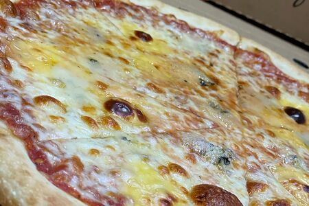 Пицца с морепродуктами 