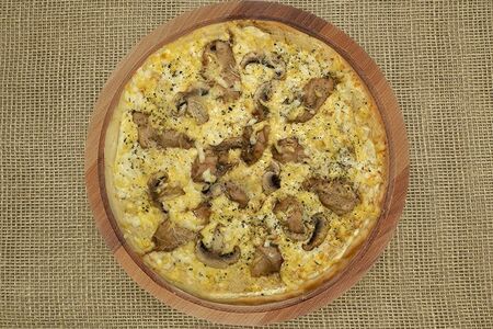 С курицей и грибами