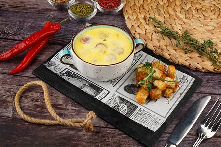 Чаудер с немецкими колбасками