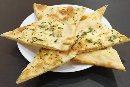 Чиз Гарлик Наан