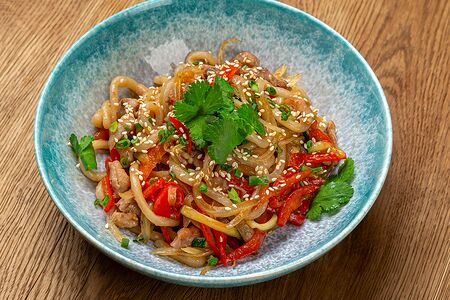 Удон с цыпленком