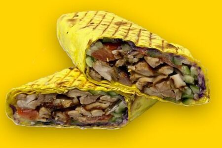 Шаверма в сырном лаваше 