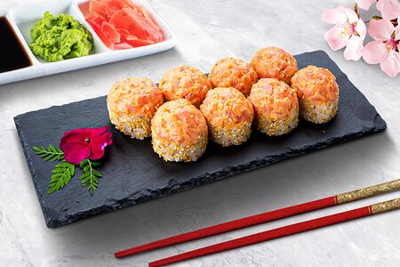 Острый ролл с тунцом Lux