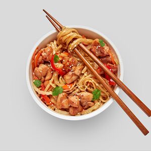 Удон с курицей в соусе терияки