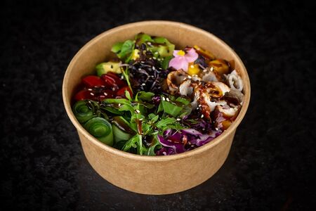 Поке с угрем