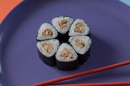 Мини ролл с угрём