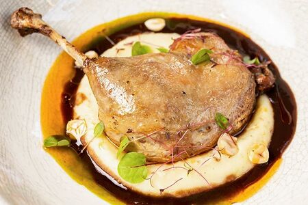 Утиная ножка конфи с кремом