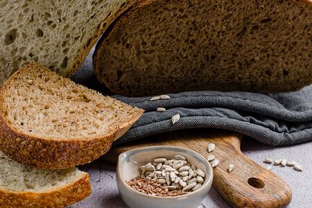 Солодовый хлеб со злаками