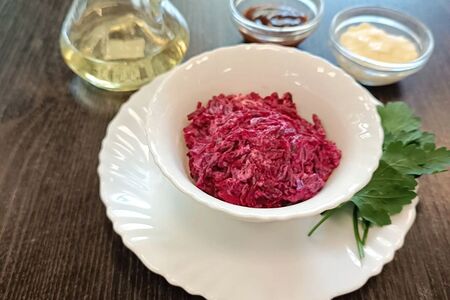 Салат Свекольный с чесноком