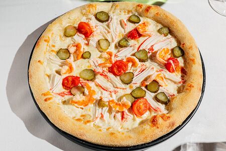 Пицца с креветками и снежным крабом