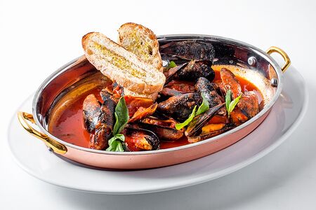 Мидии в соусе