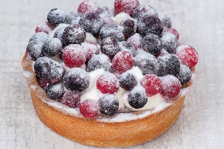 Тарталетка со смородиной