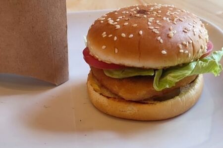 Бургер с курицей