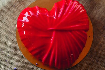 Сердце дыня-лесные ягоды