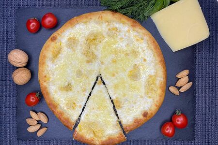 Пицца Сырная