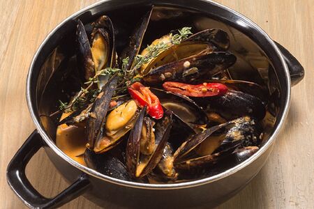 Мидии в сливочном соусе