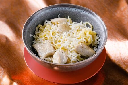 Сливочно-сырный вок с курочкой