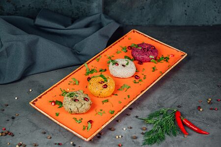 Ассорти пхали