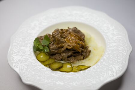 Бефстроганов из мраморной говядины с картофельным пюре