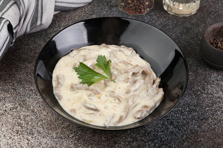 Печень по-строгановски