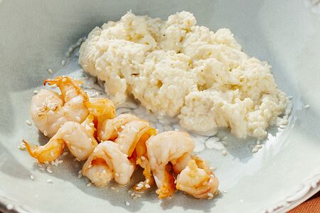 Скрембл с креветками