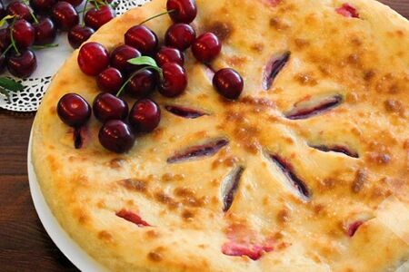 Пирог с вишней