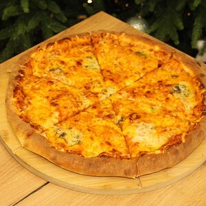 Пицца Четыре сыра 
