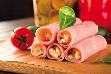 Ветчинные рулетики