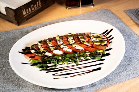 Салат Капрезе