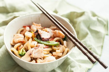 Вок Удон с морепродуктами