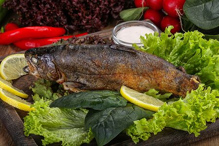 Форель на мангале