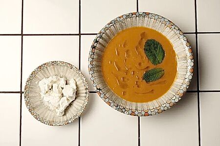 Летний суп с манго