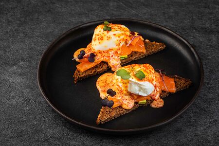 Тосты Бенедикт