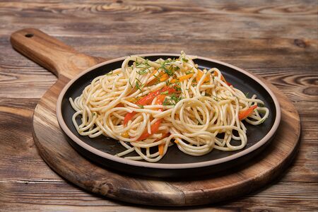 Лапша с овощами