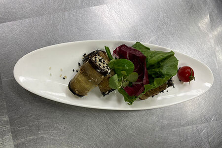 Рулетики из баклажанов