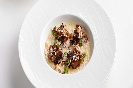 Ризотто с белыми грибами и телячьими щечками