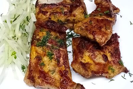 Свиные ребра на мангале