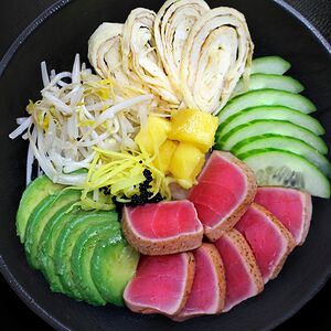 Поке с тунцом