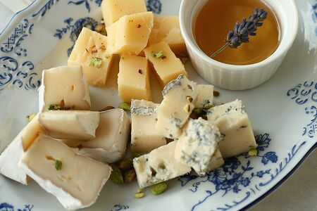 Сырная тарелка