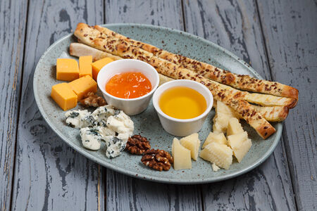 Сырная тарелка