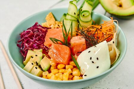 Поке с лососем