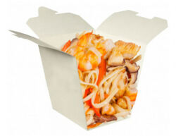 Удон с морепродуктами и овощами